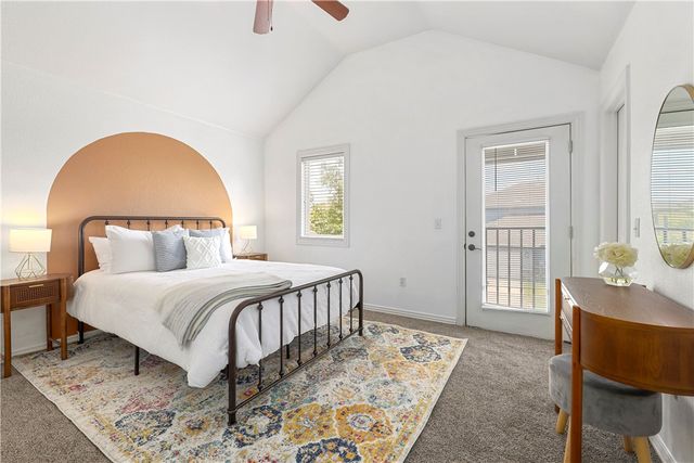 619 N Rupple Road, Fayetteville, AR 72704