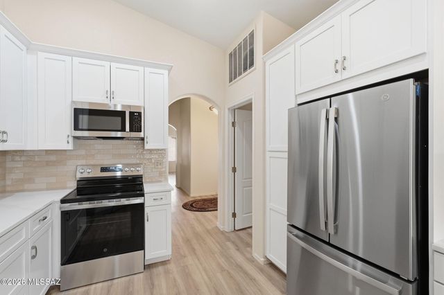 38100 S Elbow Bend Drive, Tucson, AZ 85739