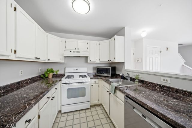 2903 Appleton Way, Hanover Twp., NJ 07981