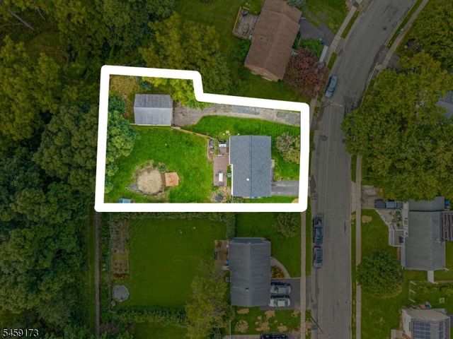 9 Arthur Ter, Hackettstown Town, NJ 07840