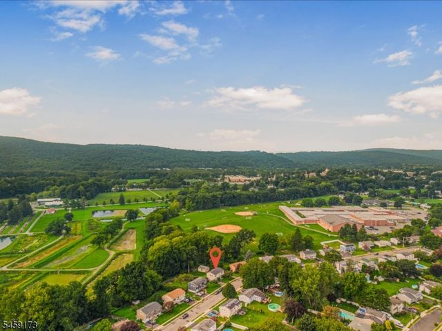 9 Arthur Ter, Hackettstown Town, NJ 07840