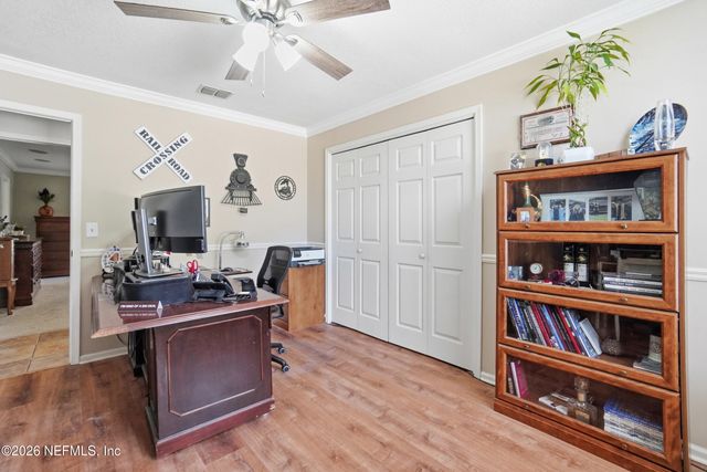 7388 SECRET WOODS Drive, Jacksonville, FL 32216
