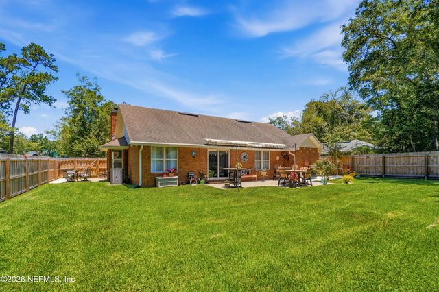 7388 SECRET WOODS Drive, Jacksonville, FL 32216