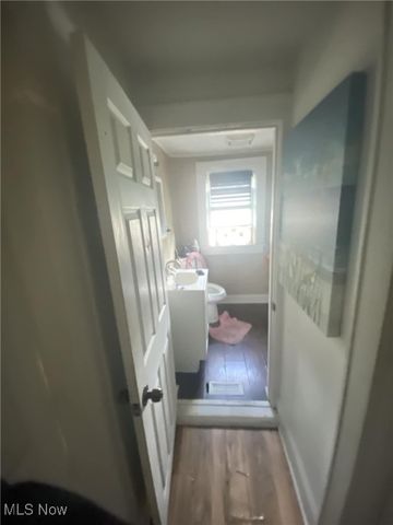 2140 18th Street SW, Akron, OH 44314