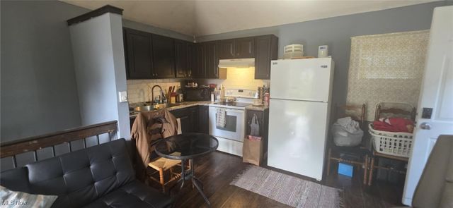 2140 18th Street SW, Akron, OH 44314