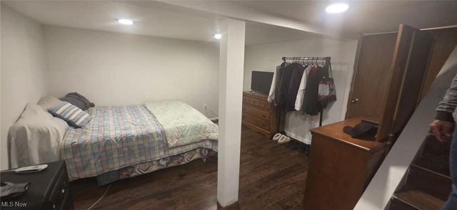 2140 18th Street SW, Akron, OH 44314