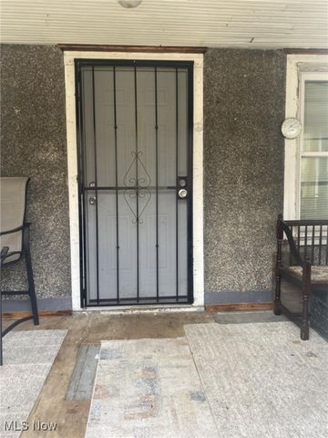 2140 18th Street SW, Akron, OH 44314