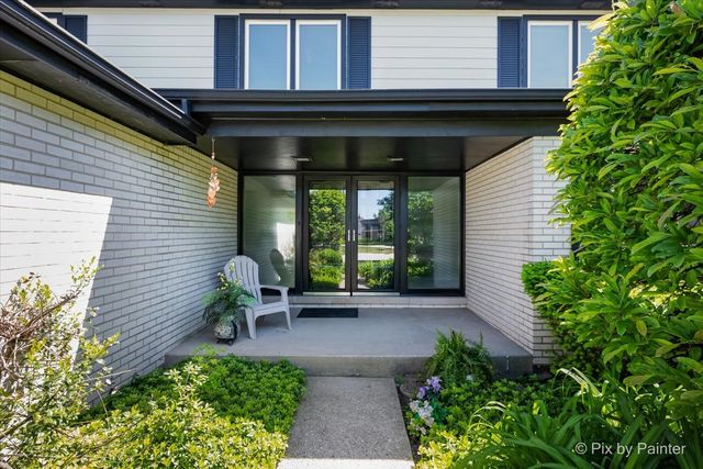 3935 Michael Lane, Glenview, IL 60026