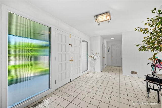3935 Michael Lane, Glenview, IL 60026