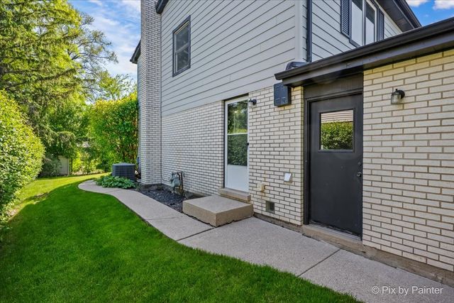 3935 Michael Lane, Glenview, IL 60026