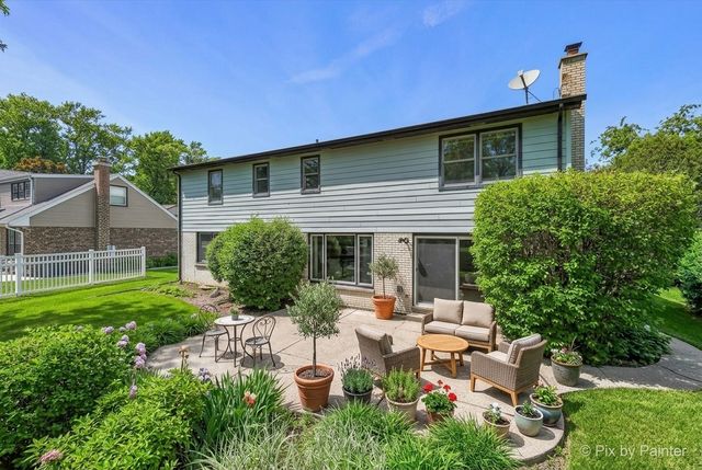3935 Michael Lane, Glenview, IL 60026