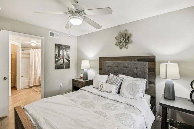 20000 Saums Road 13104, Katy, TX 77449
