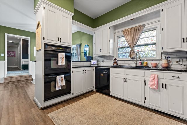 2509 Wooded Acres Drive, Waco, TX 76710