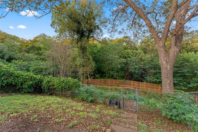 2509 Wooded Acres Drive, Waco, TX 76710