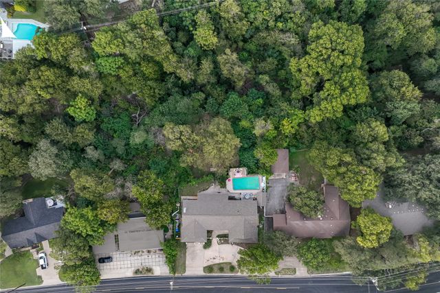 2509 Wooded Acres Drive, Waco, TX 76710