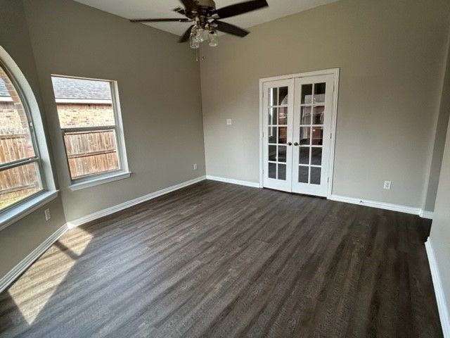 1813 Glen Aerie Lane, Corinth, TX 76210