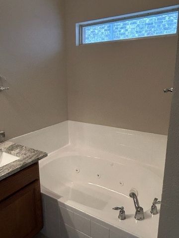 1813 Glen Aerie Lane, Corinth, TX 76210