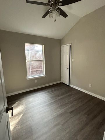 1813 Glen Aerie Lane, Corinth, TX 76210