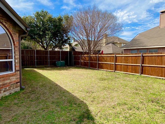 1813 Glen Aerie Lane, Corinth, TX 76210