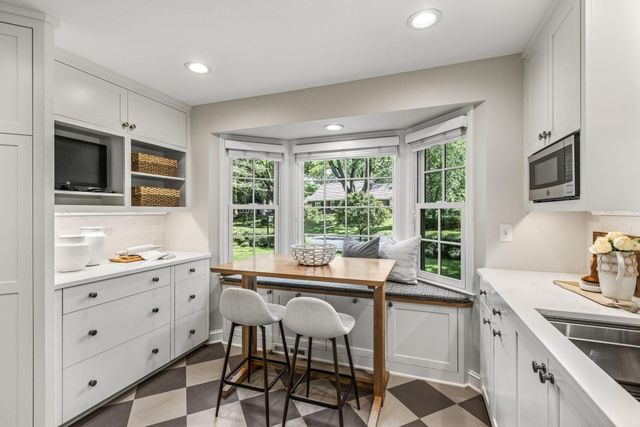 1420 Alpine Pass, Golden Valley, MN 55416