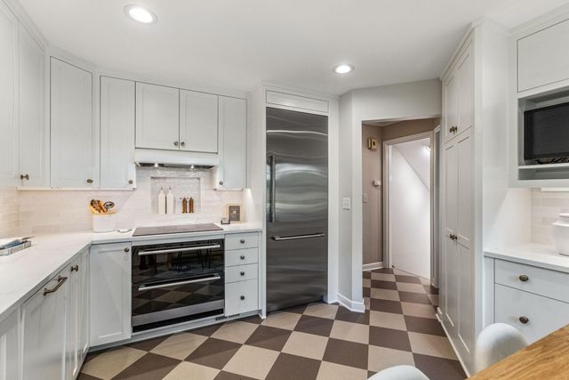 1420 Alpine Pass, Golden Valley, MN 55416