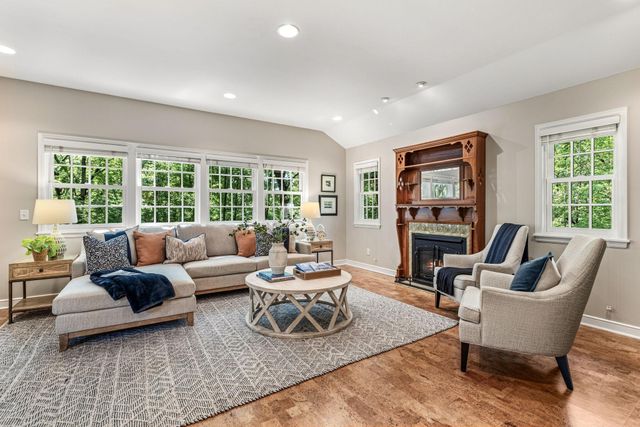 1420 Alpine Pass, Golden Valley, MN 55416