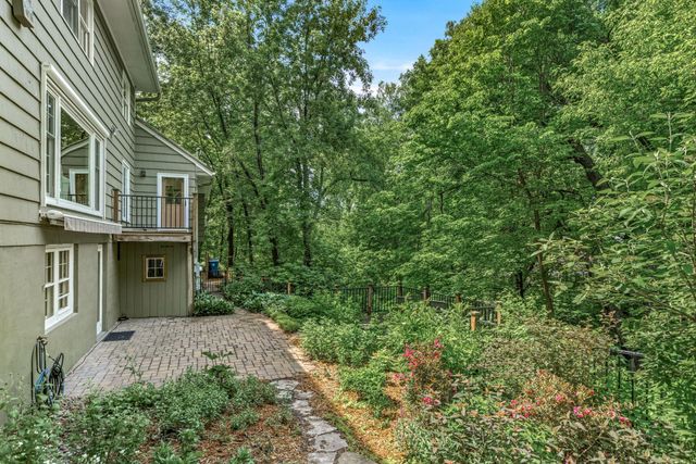 1420 Alpine Pass, Golden Valley, MN 55416
