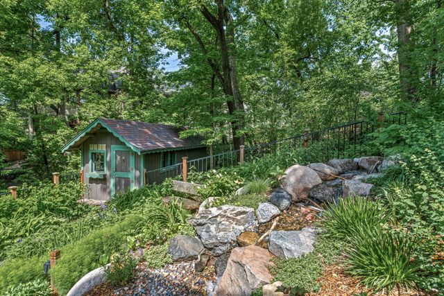 1420 Alpine Pass, Golden Valley, MN 55416