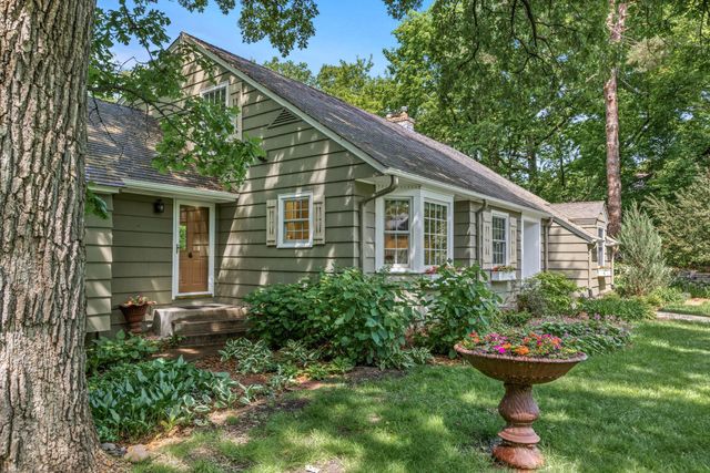 1420 Alpine Pass, Golden Valley, MN 55416