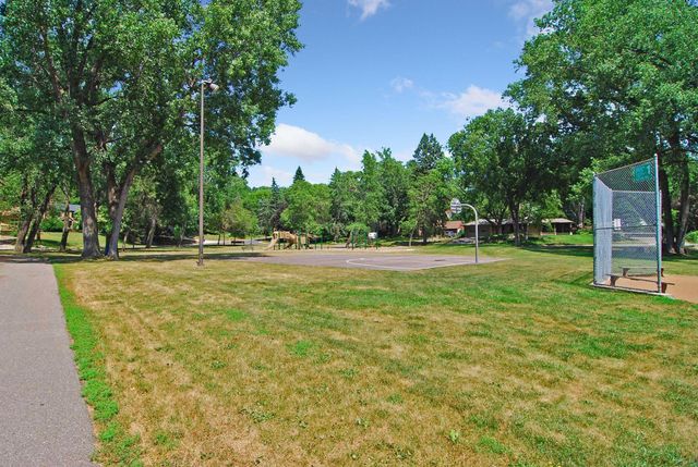 1420 Alpine Pass, Golden Valley, MN 55416