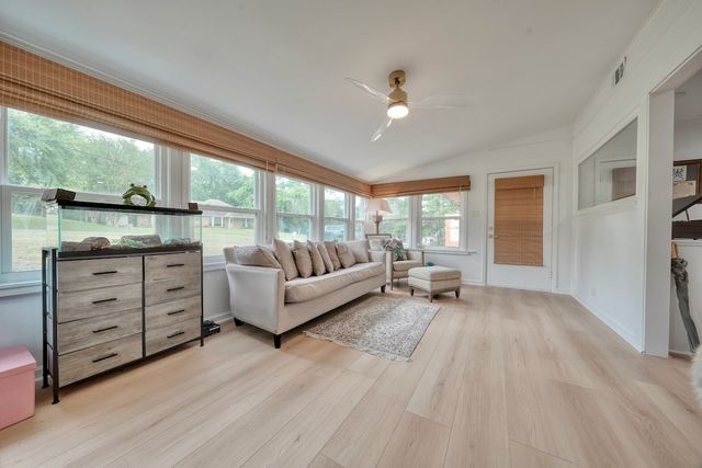 203 Texas Drive, Hideaway, TX 75771