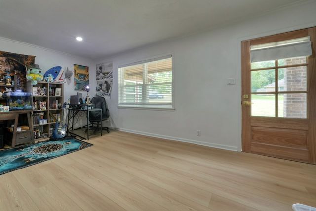 203 Texas Drive, Hideaway, TX 75771