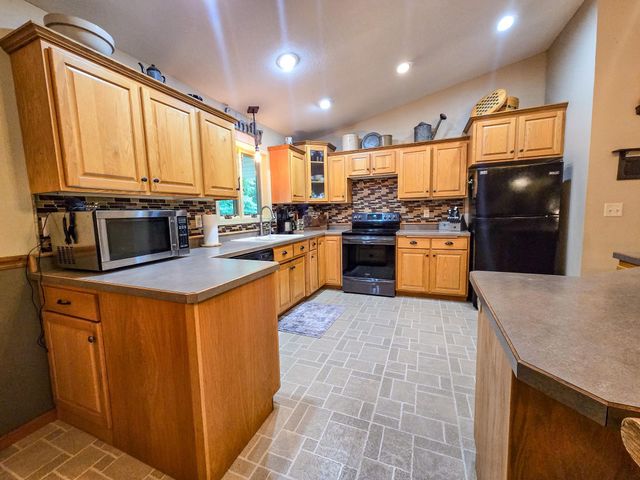 1380 90th Street SW, Alexandria, MN 56308