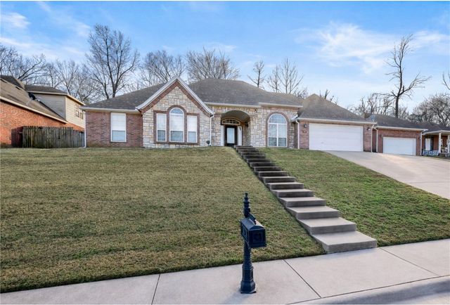 507 E Andrew Avenue, Springdale, AR 72764