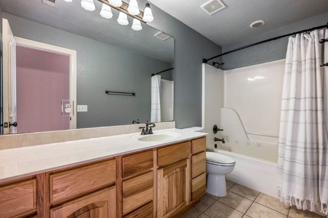 507 E Andrew Avenue, Springdale, AR 72764