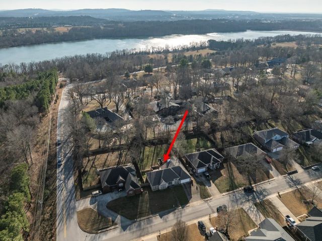 507 E Andrew Avenue, Springdale, AR 72764