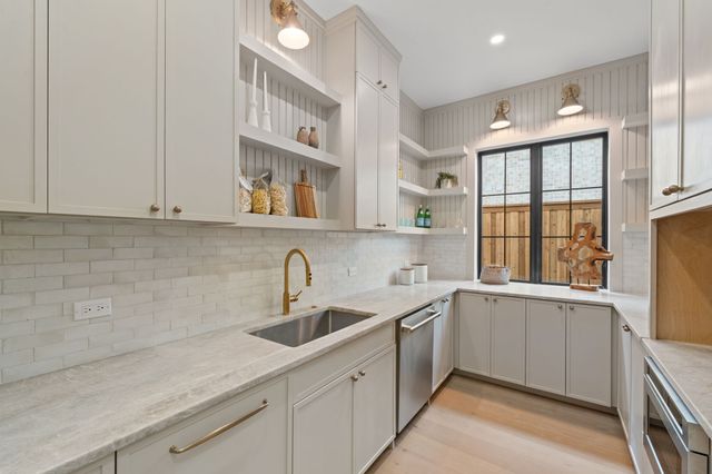 3311 Whitehall Drive, Dallas, TX 75229