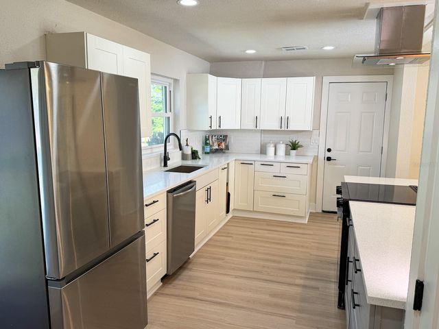 1470 SERPENTINE DRIVE S, St Petersburg, FL 33705