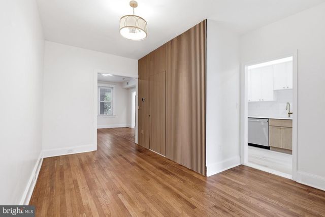 2212 NORTH CAPITOL ST NW, Washington, DC 20002