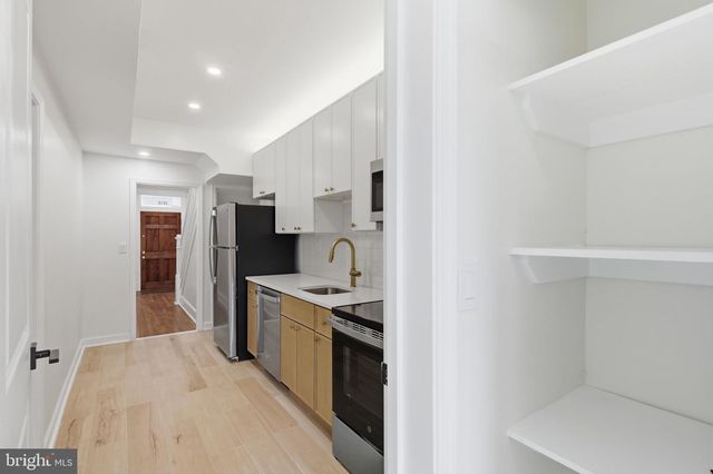 2212 NORTH CAPITOL ST NW, Washington, DC 20002