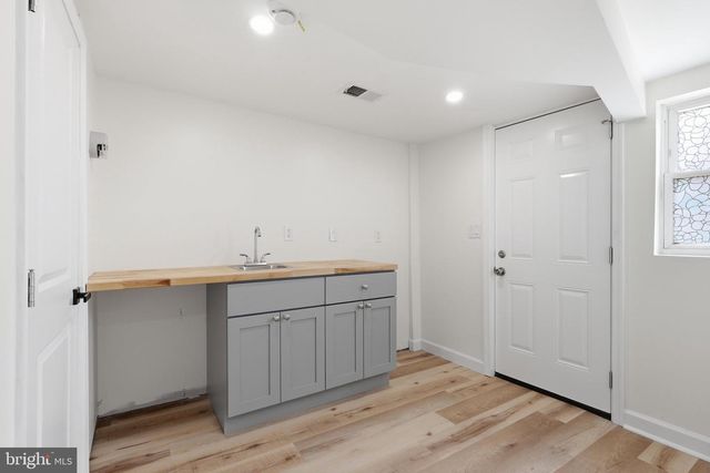 2212 NORTH CAPITOL ST NW, Washington, DC 20002
