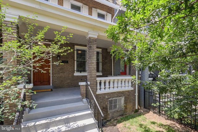 2212 NORTH CAPITOL ST NW, Washington, DC 20002