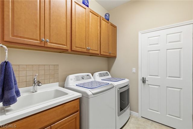 10526 Carena CIR, Fort Myers, FL 33913