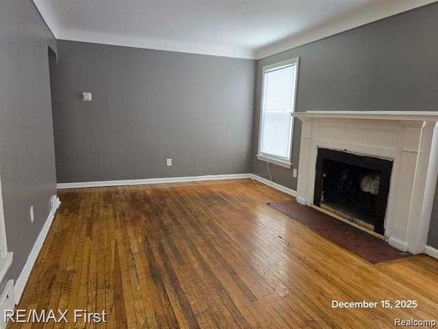 18582 Edinborough Road, Detroit, MI 48219