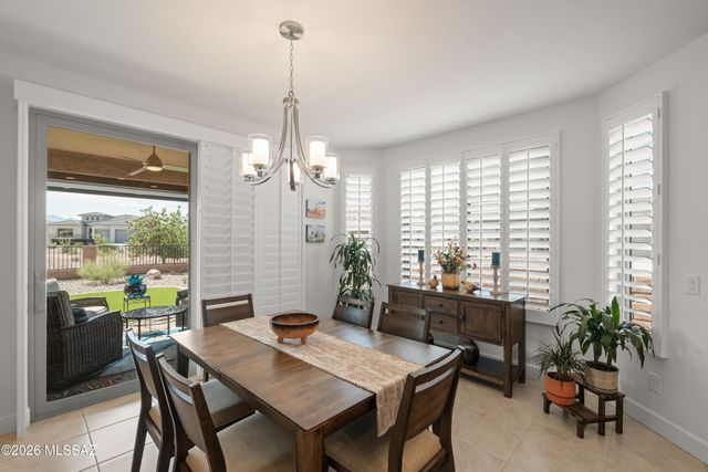 1852 N Riposte Drive, Green Valley, AZ 85614