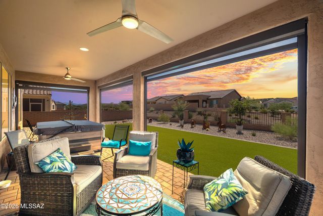 1852 N Riposte Drive, Green Valley, AZ 85614