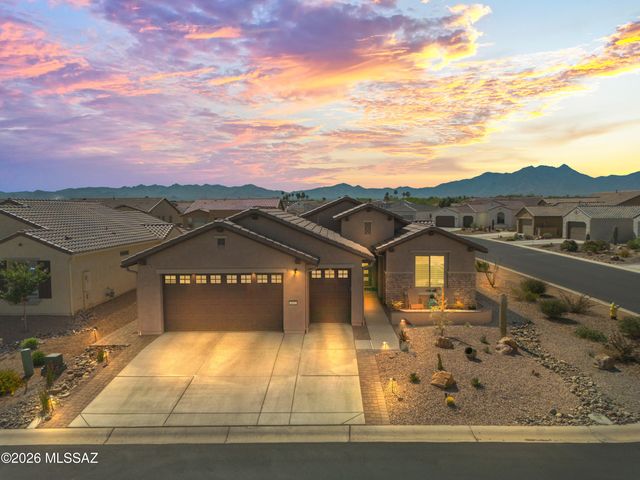 1852 N Riposte Drive, Green Valley, AZ 85614