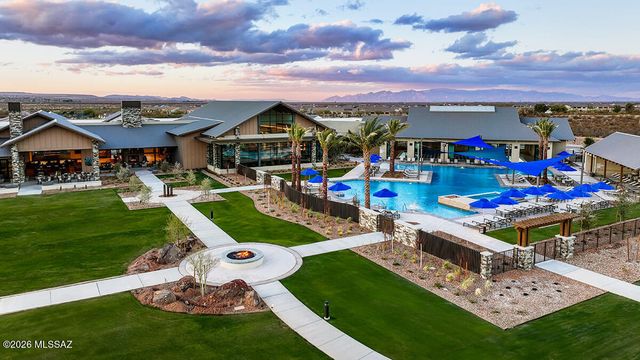 1852 N Riposte Drive, Green Valley, AZ 85614