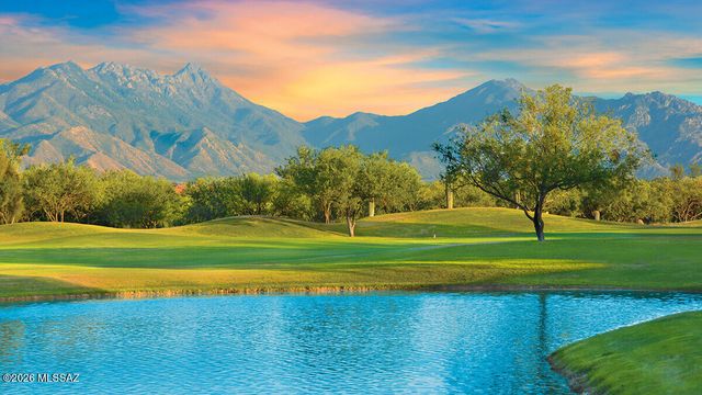 1852 N Riposte Drive, Green Valley, AZ 85614