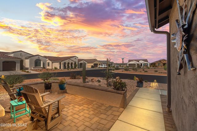 1852 N Riposte Drive, Green Valley, AZ 85614